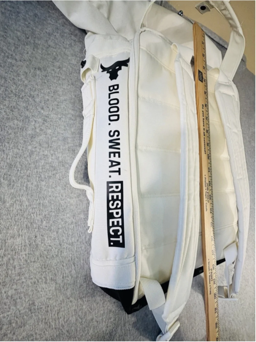 Under Armour Project Rock Box Duffle Backpack White Gym Bag 1364189 21.9L